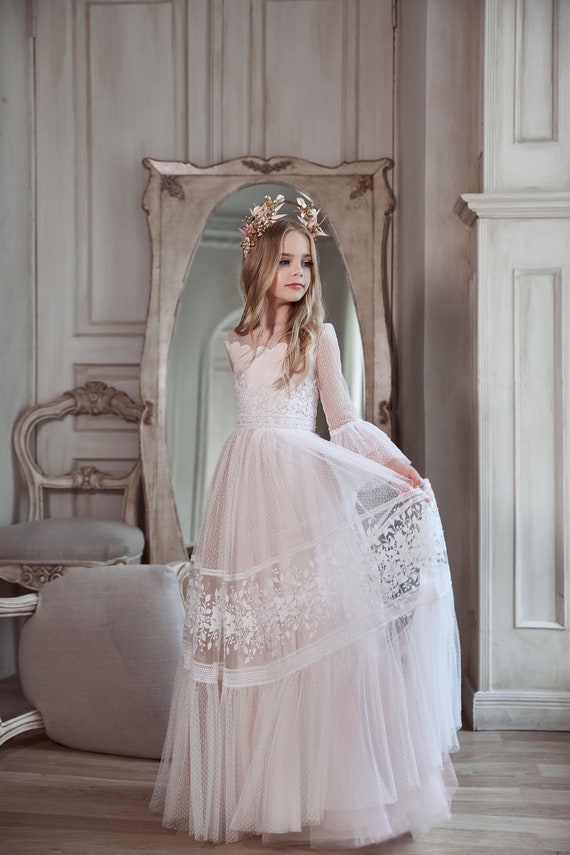 Fluffy Tulle Puffy Tulle Dress With Black Belt. Tulle Frills Detail the  Bodice With a T-shirt Multilayer Tulle Skirt. Snow-white Dress Cloud 