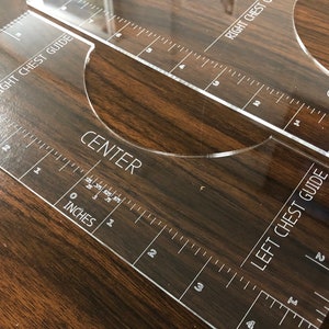 DIGITAAL BESTAND - Easy Youth/baby Tee Shirt Alignment Ruler -GLOWFORGE laser gesneden klaar