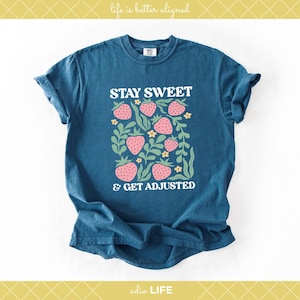 Camiseta "Mantente dulce y ajústate" para quiroprácticos, regalo quiropráctico divertido para CA o estudiantes de quiropráctica, camiseta de colores cómodos