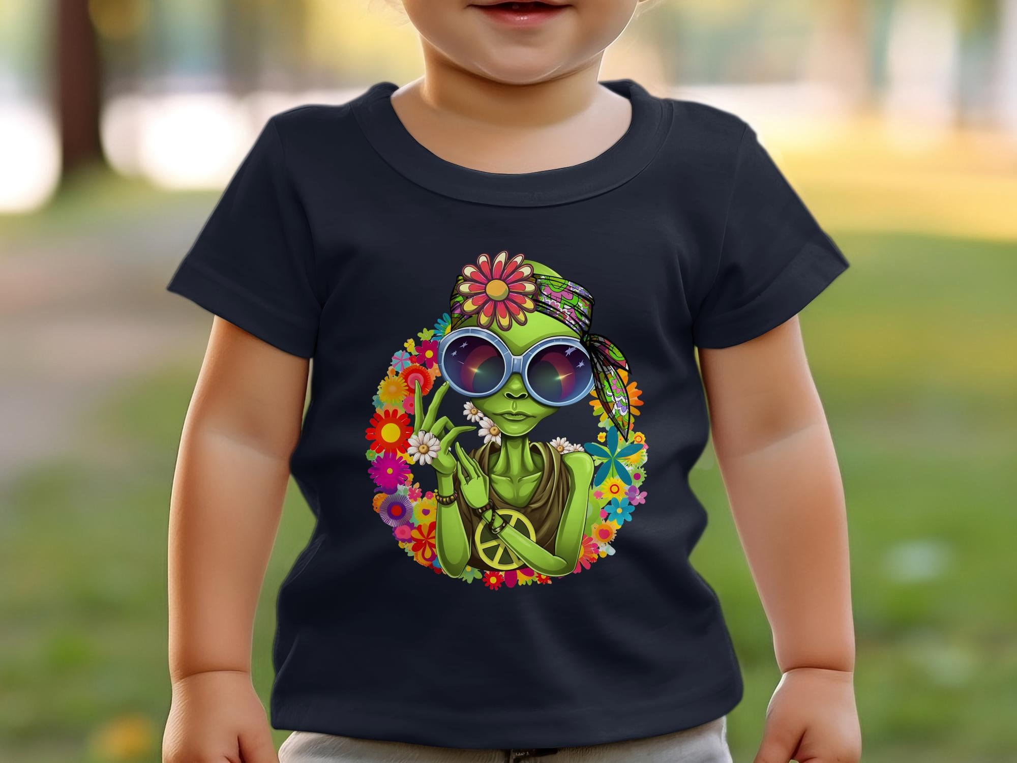 Hippie Alien T-shirt, Colorful UFO Tee - Etsy