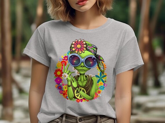 Hippie Alien T-shirt, Colorful UFO Tee - Etsy