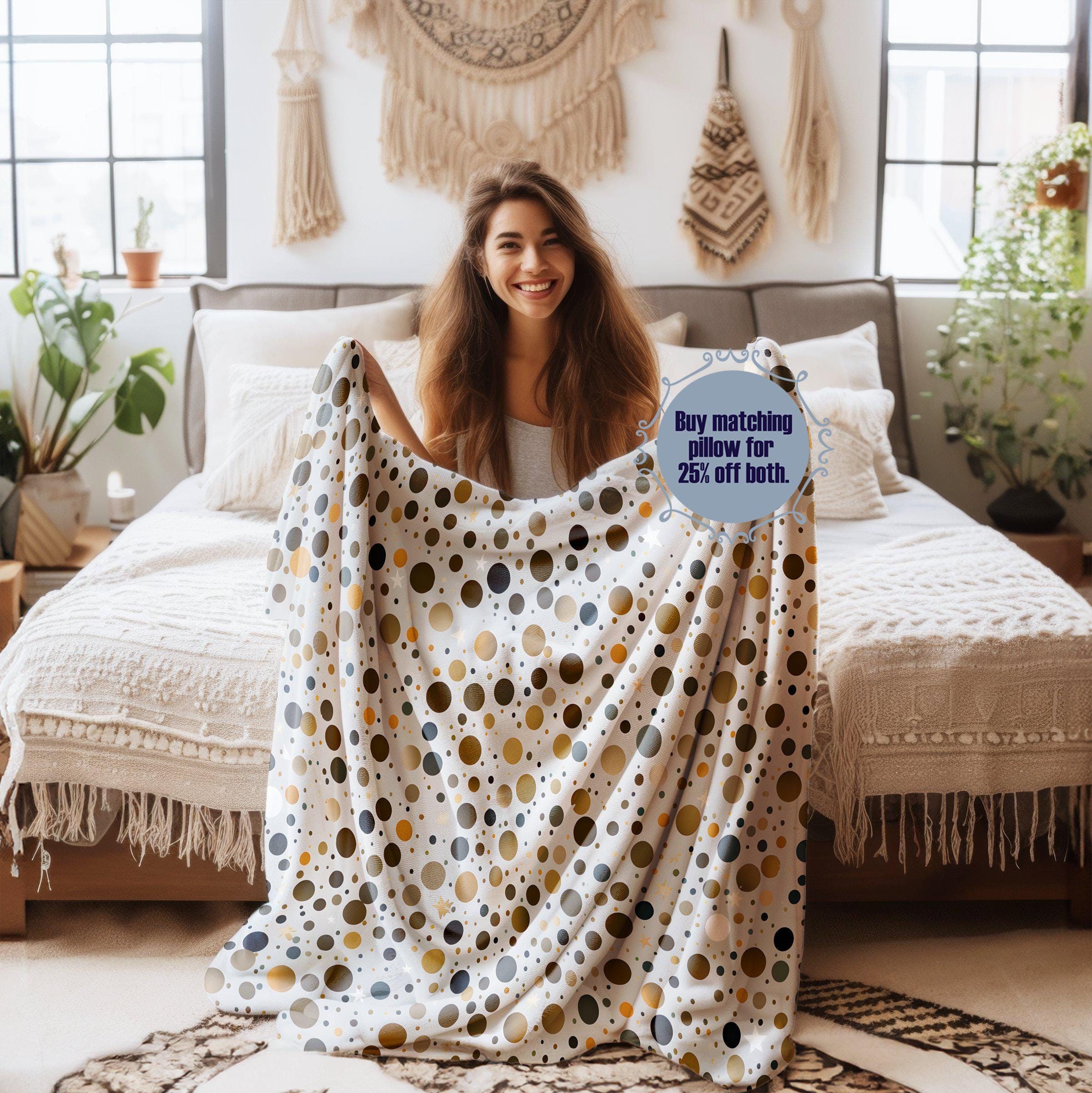 Neutral Boho Dots Blanket - Cozy Throw with Minimalist Dot Pattern, Perfect for Bohemian Style, Modern Decor, and Relaxed Comfort