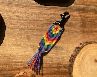 LGBT Pride sleutelhanger Gay Pride sleutelhanger Biseksuele Pride Lesbische Pride LGBT Pride sleutelhanger LGBTQ sleutelhanger macrame regenboog sleutelhanger