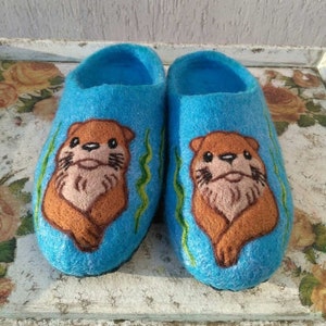 Sea otter deals slippers