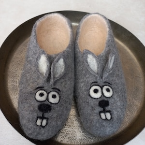 Natural Wool Felted Bunny Slippers, Indoor Warm Woolen Shoe, Gray Soft Felted Bedroom Slippers Gift, Handmade Slippers with Bunny Design