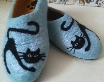 WOOl FELTED ORIGINAL SLIPPERS | warm gift | shoes | eco-natural wool | handmade | indoor shoes  | blue cats