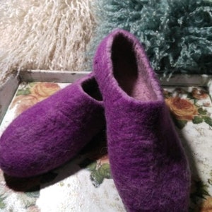 WOOl FELTED ORIGINAL SLIPPERS | warm gift | shoes | eco-natural wool | handmade | winter indoor shoes | violet slippers