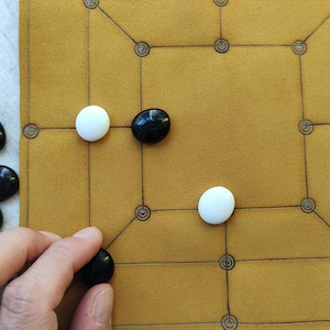 Handgemaakt leren Morris-spel voor heren: oud-Romeins bordspel