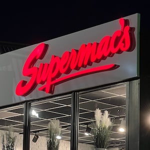 Placa de logotipo 3D com iluminação frontal personalizada, placa comercial iluminada, placa com letras de acrílico e alumínio, sinalização de vitrine interna e externa