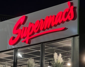 Lettere acriliche personalizzate, insegne con logo personalizzato, insegne acriliche con logo personalizzato, insegne acriliche 3D, lettere acriliche, insegne per esterni