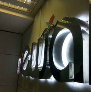 Illuminated Halo Lit Sign – Custom LED Channel Letters, Backlit Metal ...