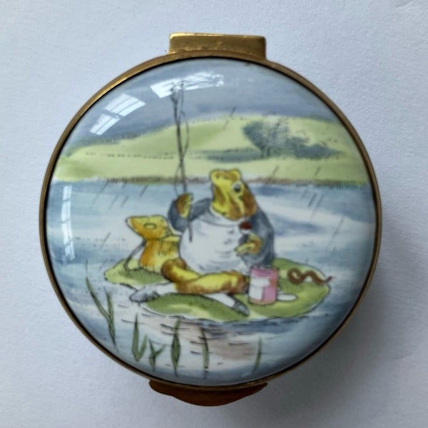 English Enamel Trinket Pill Snuff Ring Box Jeremy Fisher Beatrix Potter Crummless