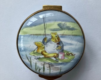 English Enamel Trinket Pill Snuff Box Jeremy Fisher Beatrix Potter Crummles