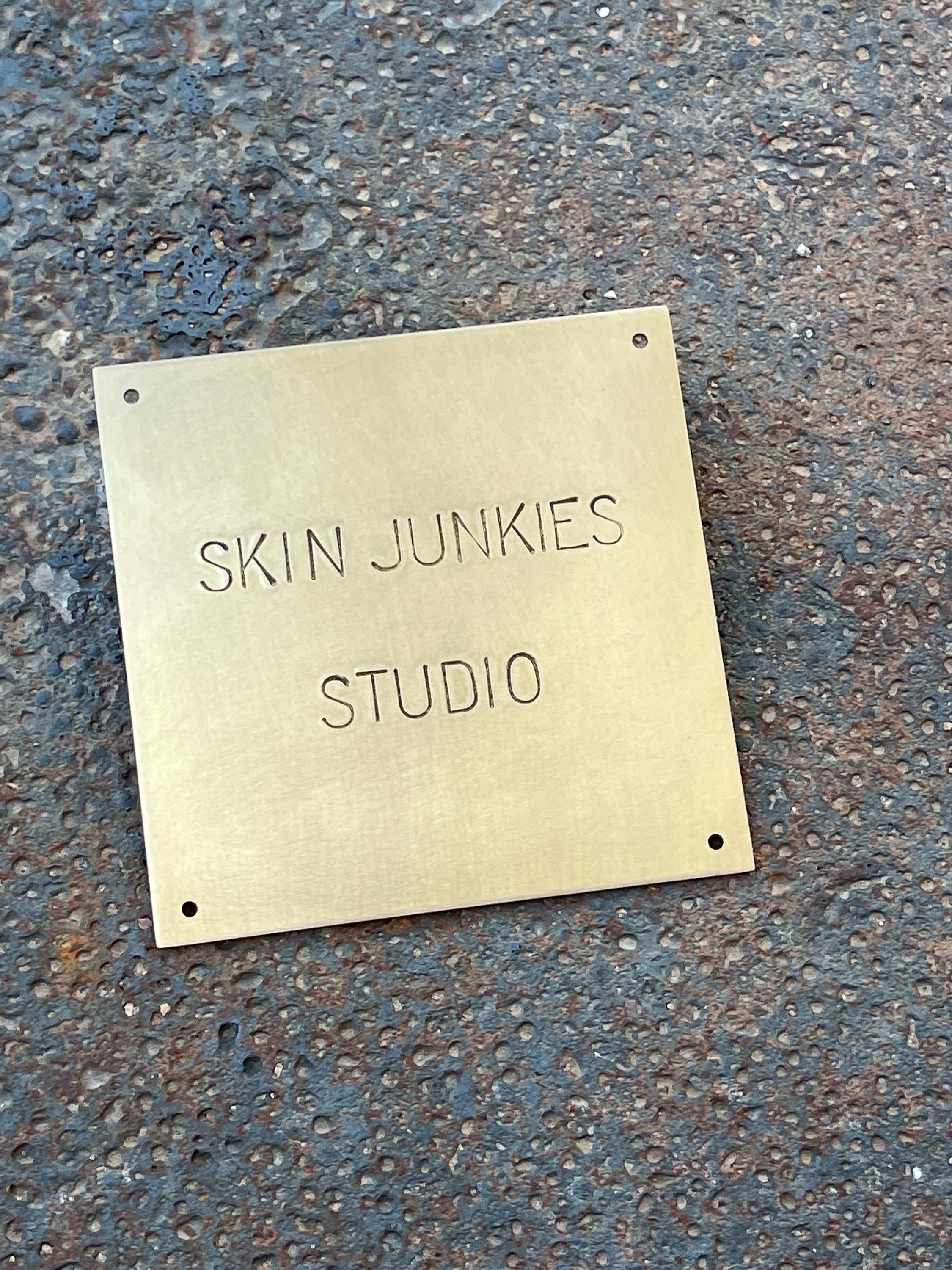 Square Brass Sign, 11x11 cm (4.3x4.3 inches) Metal Business Nameplate 1.5 mm thick Hand Stamped with your text, 4 holes, Lightly Aged Finish