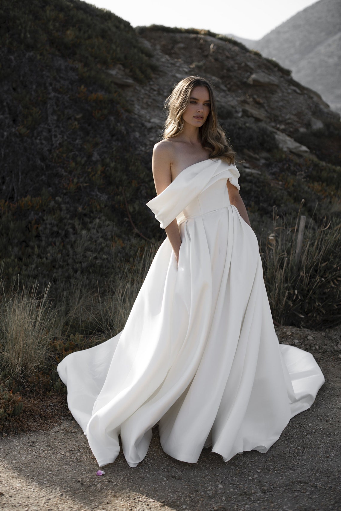 Off the Shoulder Wedding Dress Ballgown Fairy Wedding Gown - Etsy