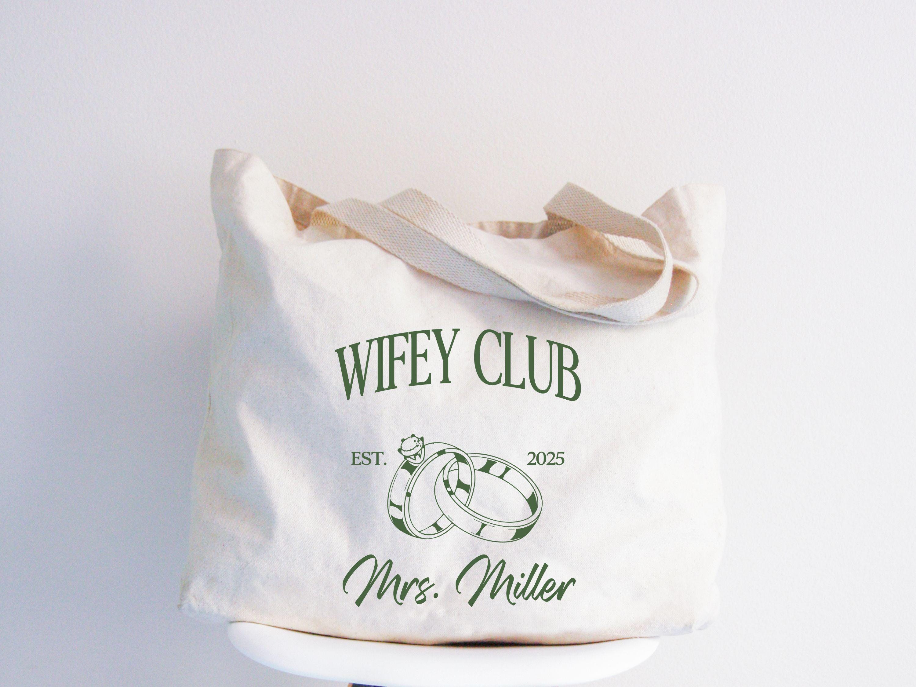 Custom Wifey Club Tote Bag, Mrs Tote Bag, Wifey Gift, Honeymoon Tote Bag, Just Married Gift, Newlywed Gift, New Wife Gift, Wedding Gift