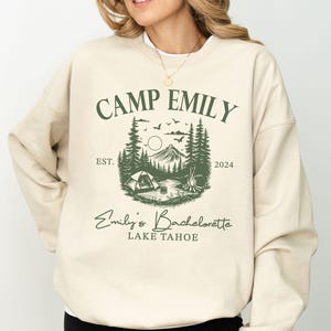 Benutzerdefinierte Lager Bachelorette Sweatshirts, Camping Bachelorette Geschenk Shirt und Sweatshirt, benutzerdefinierte Braut Lager Shirt, Lager Thema Party Sweatshirt