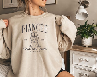 Future Mrs Sweatshirt, Fiancee Engagement Gift