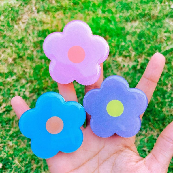 Cute Flower Phone Grip - 6 Colors