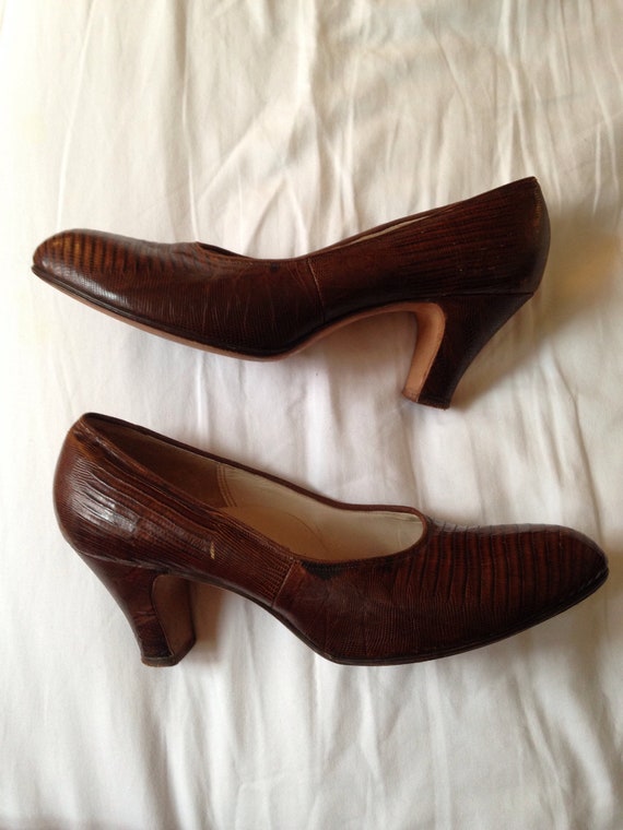 Vintage 40s PinUp Lizard Skin Heels - Brown Pumps