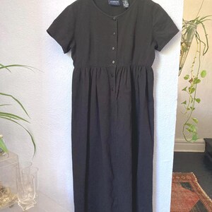 short sleeve black dress for funeral Petite Boat Neck Short Sleeve Cocktail dress styles button closure Pick a Size:L Womens Fashion V