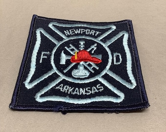 Toppa del dipartimento dei vigili del fuoco di Newport Arkansas, nuova vecchia scorta