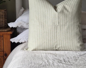 Green Fern Print Cushion Cover, Artisan Floral Decorative farmhouse Scatter Cushion