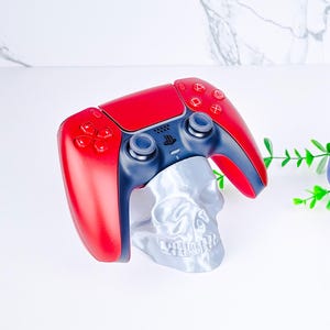 Universeller Controller-Halter mit Totenkopf-Motiv für Xbox, Nintendo, PlayStation, Dualsense, Dualshock und Switch Pro – Geschenkidee fürs Gaming-Zimmer und den Freund
