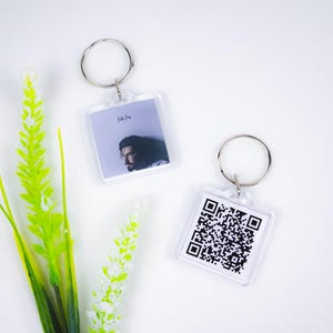 QR Code Music Keychain, Spotify Song Link Keychain, Album Cover Photo Keychain, Apple Music Keychain, YouTube Video Keychain, Gift for Him