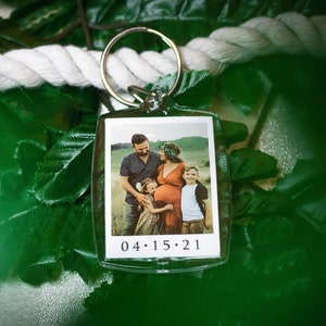 Family Photo Keychain | Personalized Wedding Picture Keychain, Anniversary Keychain | Personalized Gift Keychain with Message
