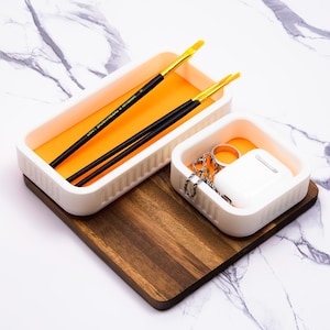 Bandejas organizadoras apilables para escritorios y oficinas / Organizador rectangular y cuadrado para llaves, cartera y monedas.