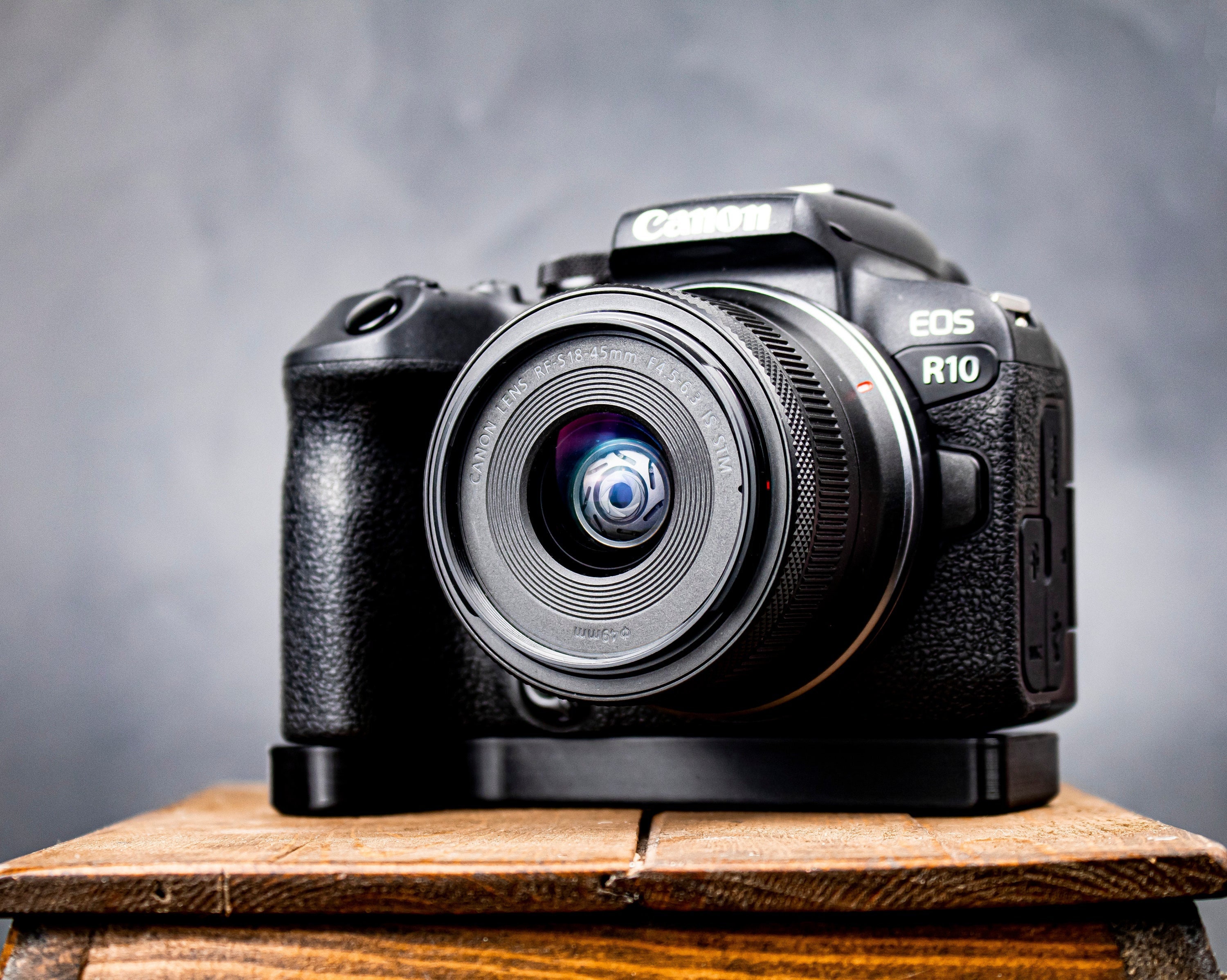 Canon R10 グリップエクステンダー、Canonカスタムハンドグリップ