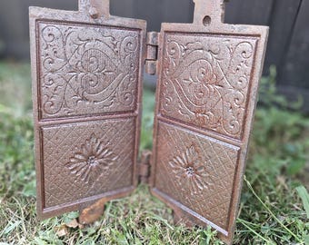 1920s Cast Iron French Waffle Maker, Art Deco Design Waffles, Antique Kitchenalia