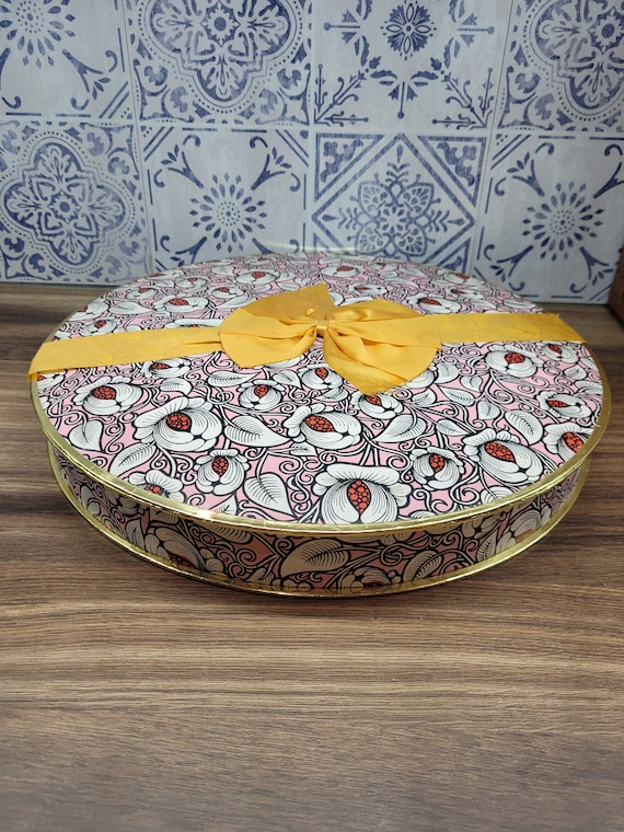 Oversized 1980s Floral Chocolate Box with Gold Bow, Vintage Gift Storage