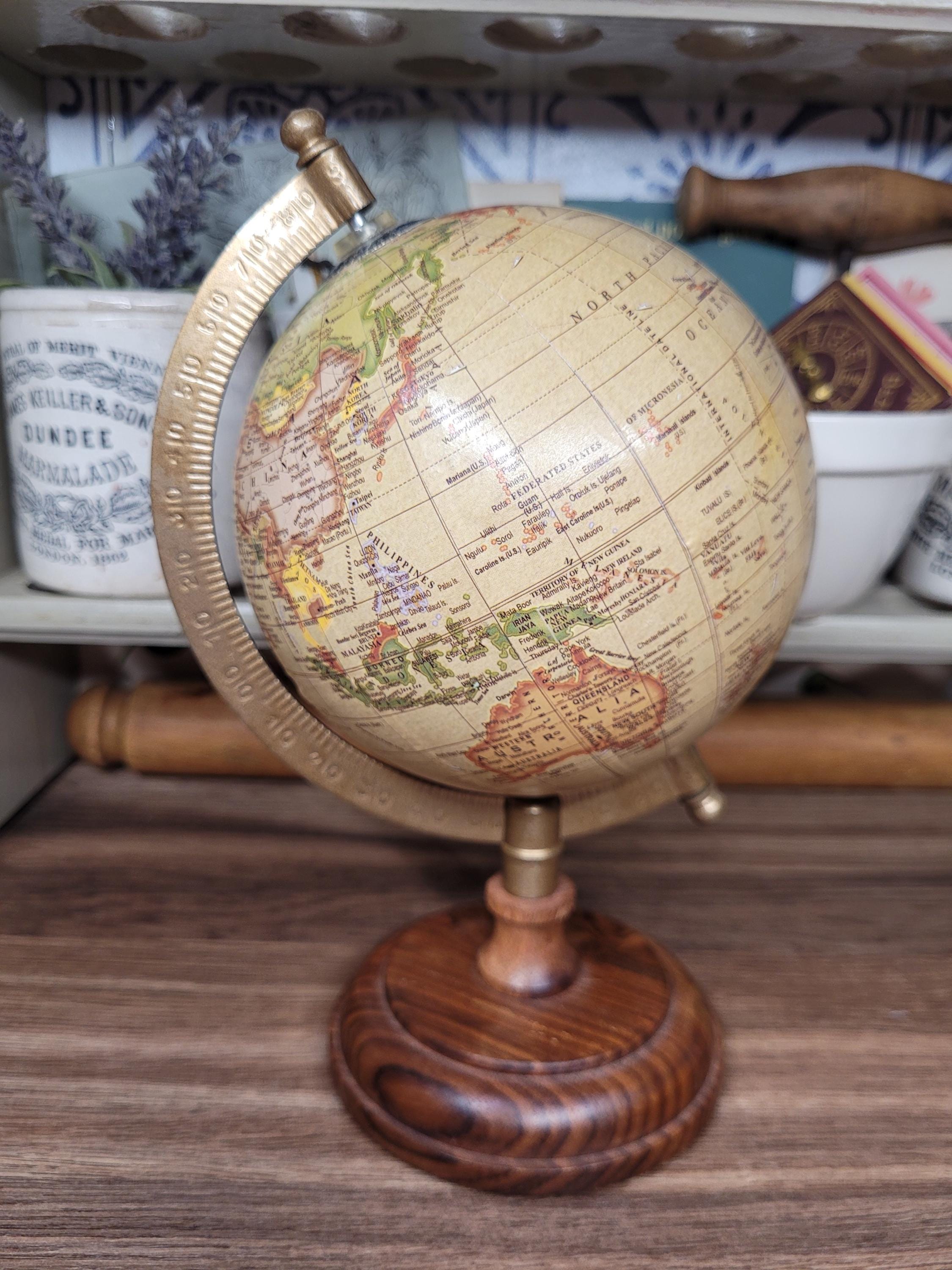 Vintage Style kleiner Schreibtisch Dekor, Vintage Decor - Etsy Schweiz, image size:2250x3000