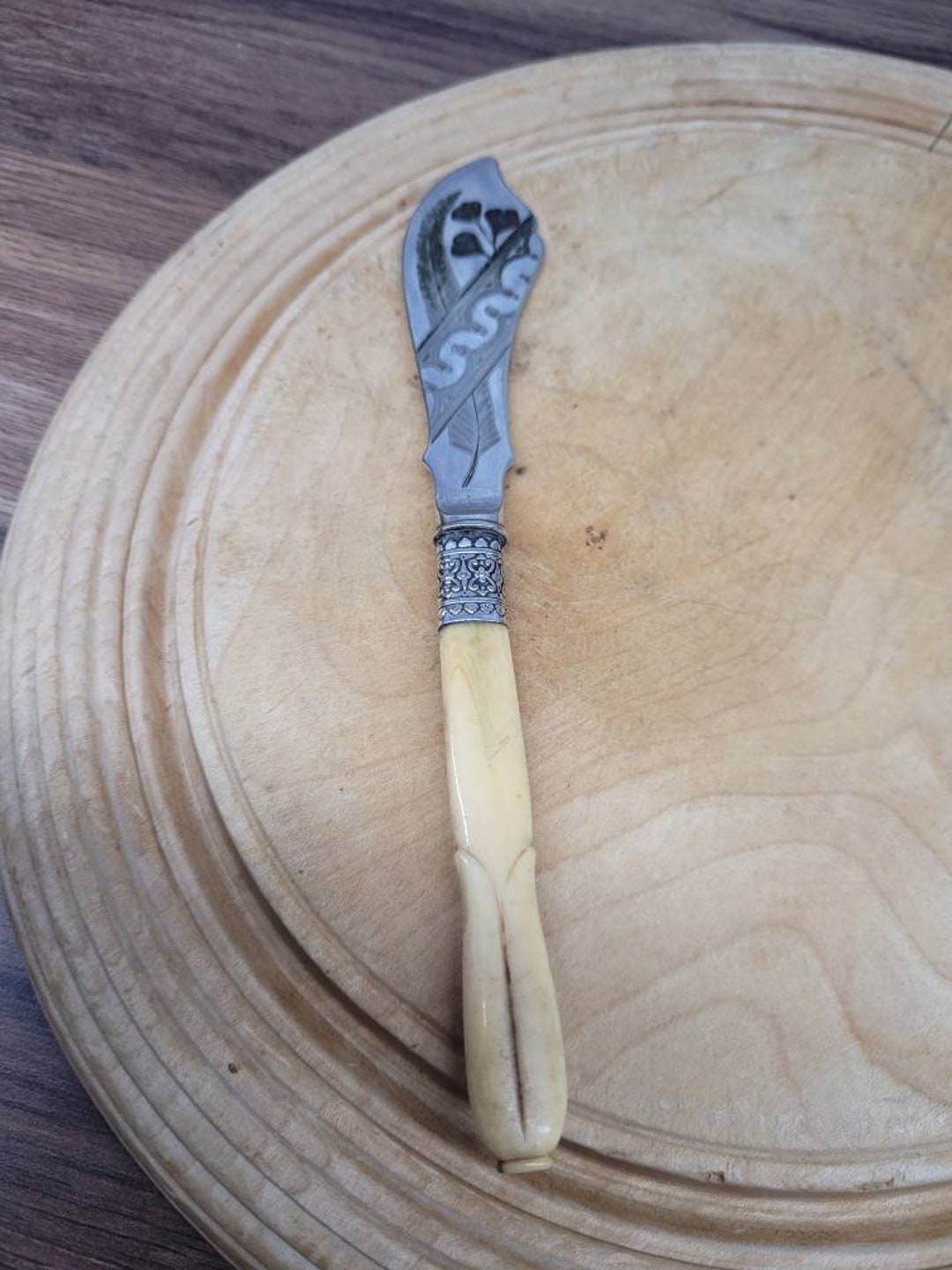 Antique Butter Knife, Carved Effect Handle, Floral Detail to Blade