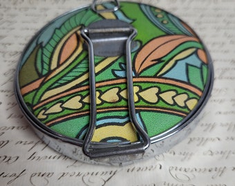 Funky Retro Fold Out Compact Mirror, Vintage Fashion