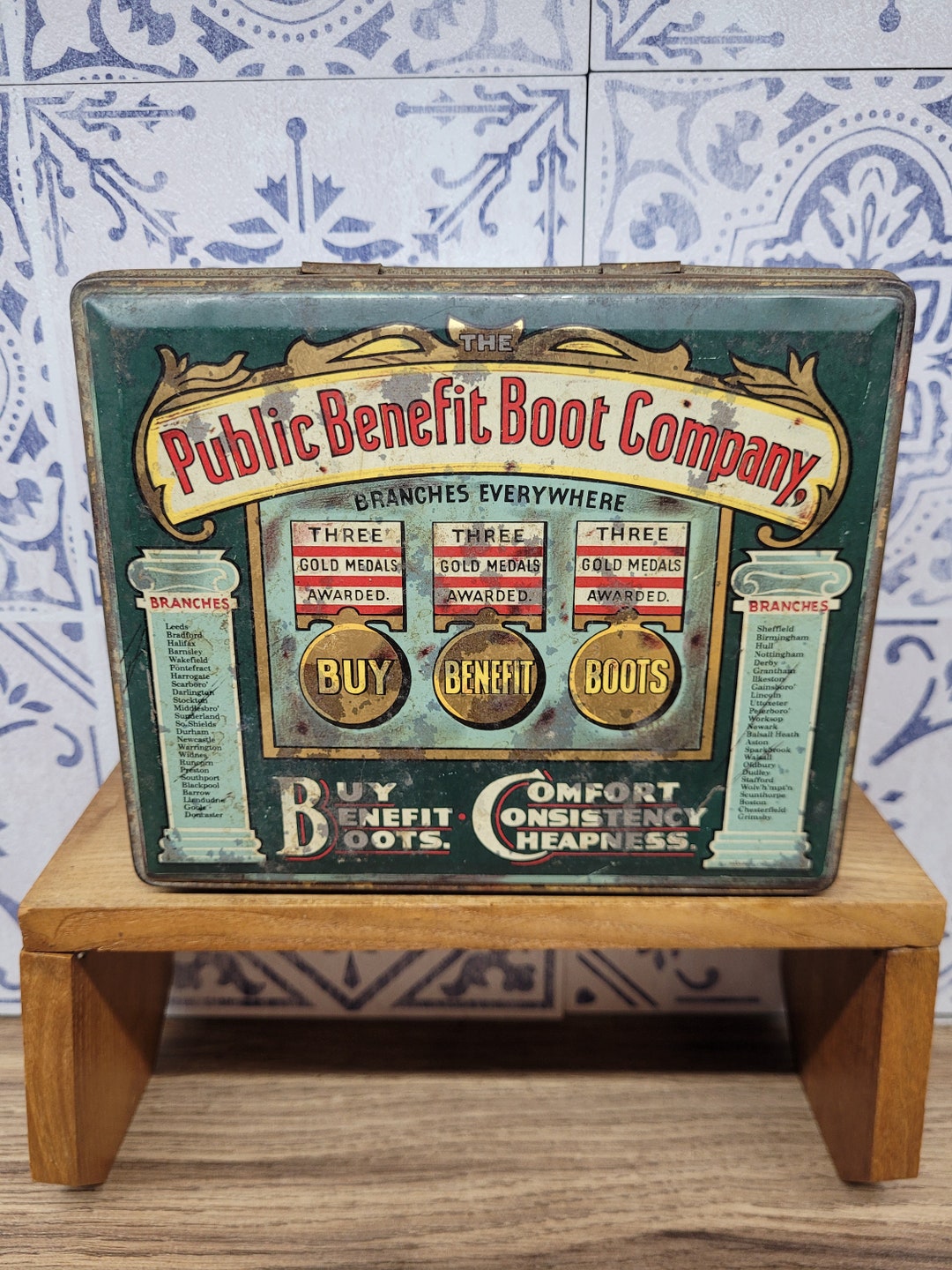 Vintage Advertising Tin, Public Benefit Boot Company, Vintage Pictorial