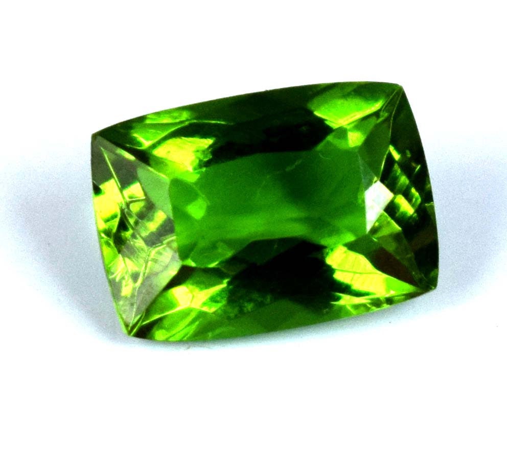 Season End Sale 10.20 Ct Color Changing Zultanite 100/% Natural Gemstone Cushion Cut AGI Certified Y2372
