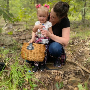 Small Foraging Basket Adult image 8