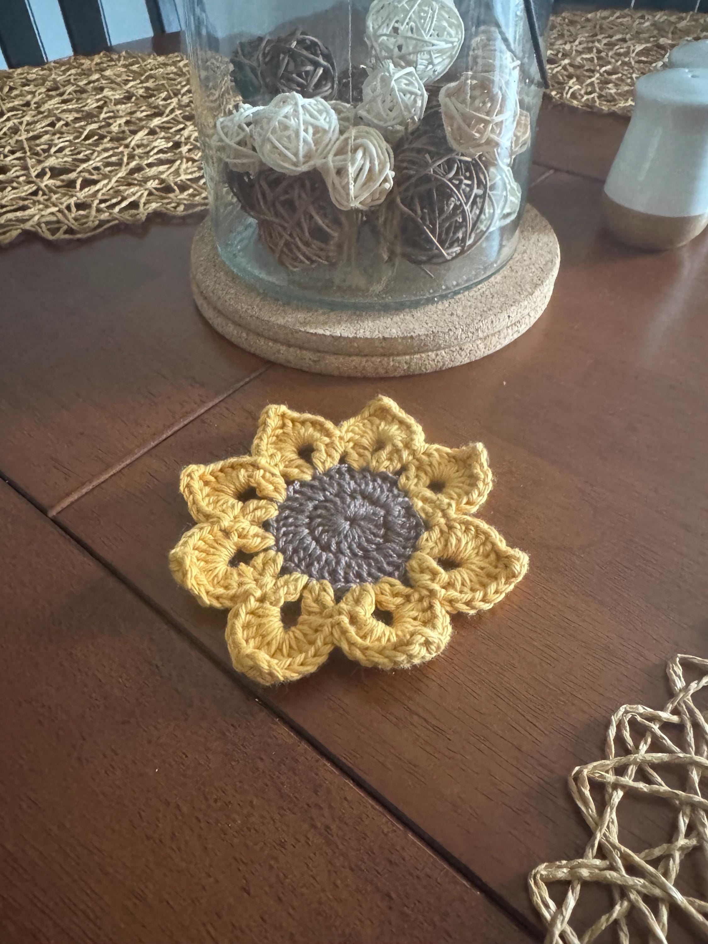 Handmade Crocheted Sunflower Coaster Set Of 4 – Custom Colors Available – Cute Floral Drink Coasters – Farmhouse Home Decor Gift - Thumbnail 2