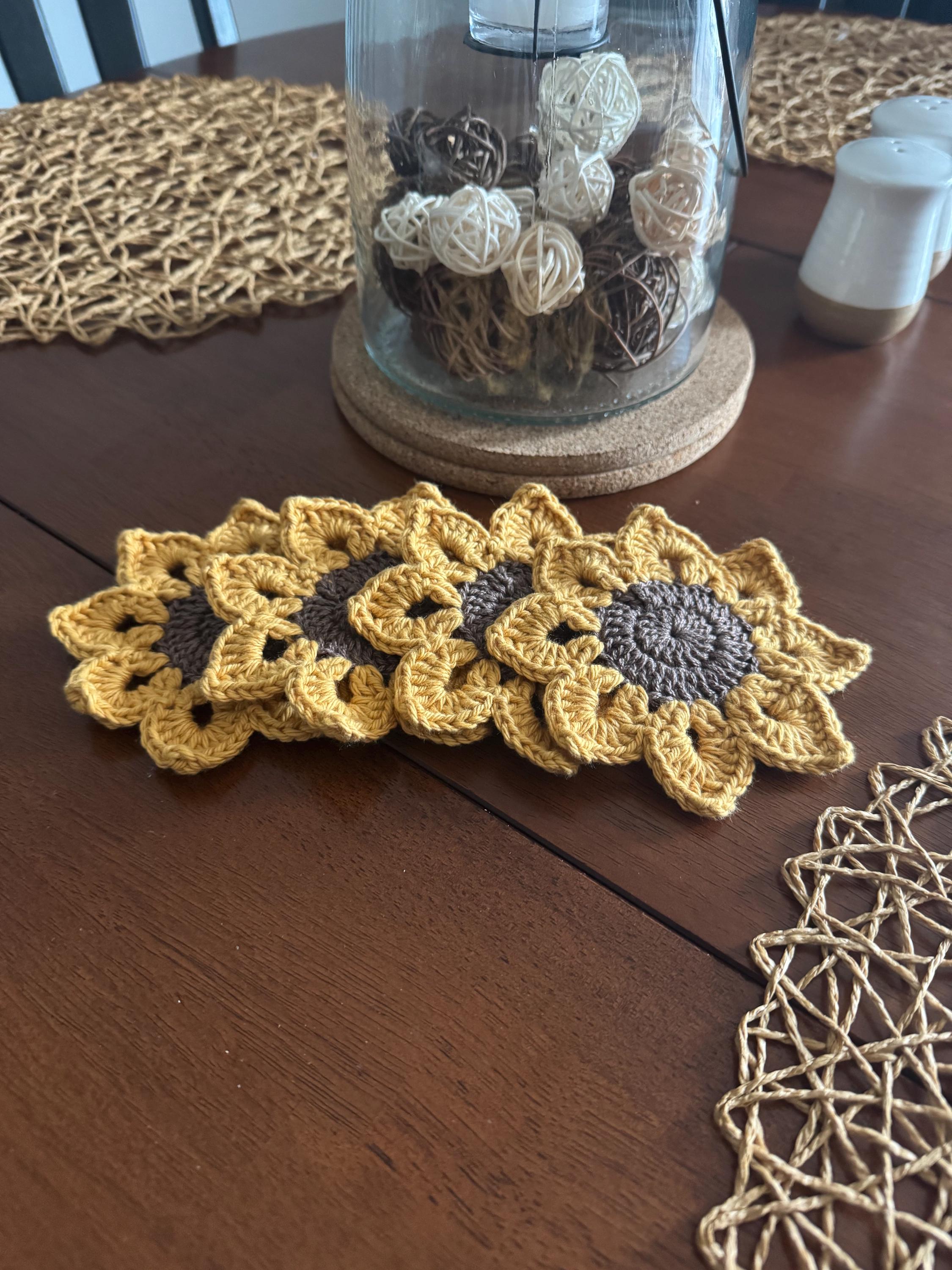 Handmade Crocheted Sunflower Coaster Set Of 4 – Custom Colors Available – Cute Floral Drink Coasters – Farmhouse Home Decor Gift - Thumbnail 3