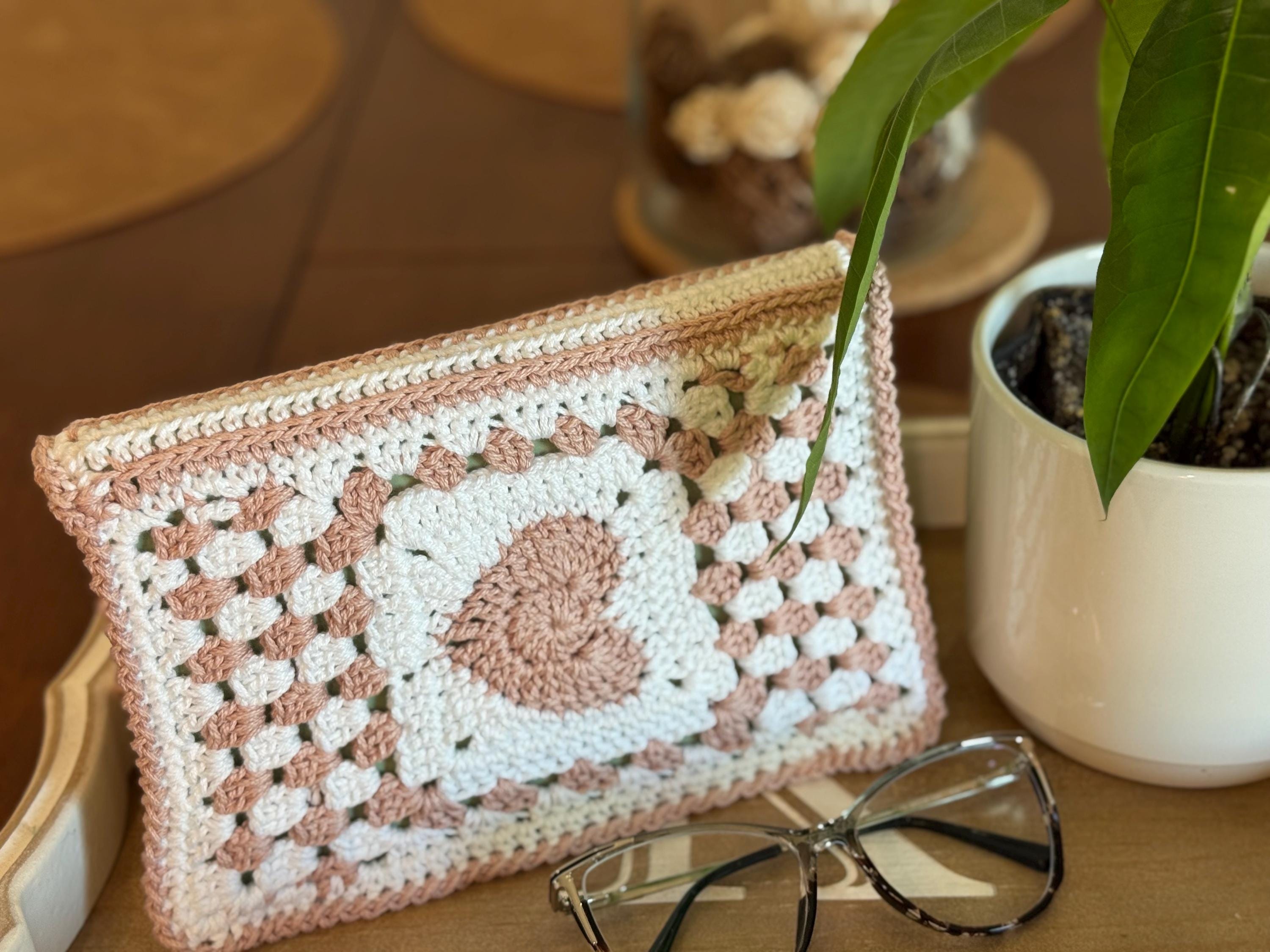 Handmade Crochet Heart Book Cover with Journal – Reusable Fabric Notebook Sleeve, Gift for Book Lovers, Writers, and Journal Keepers