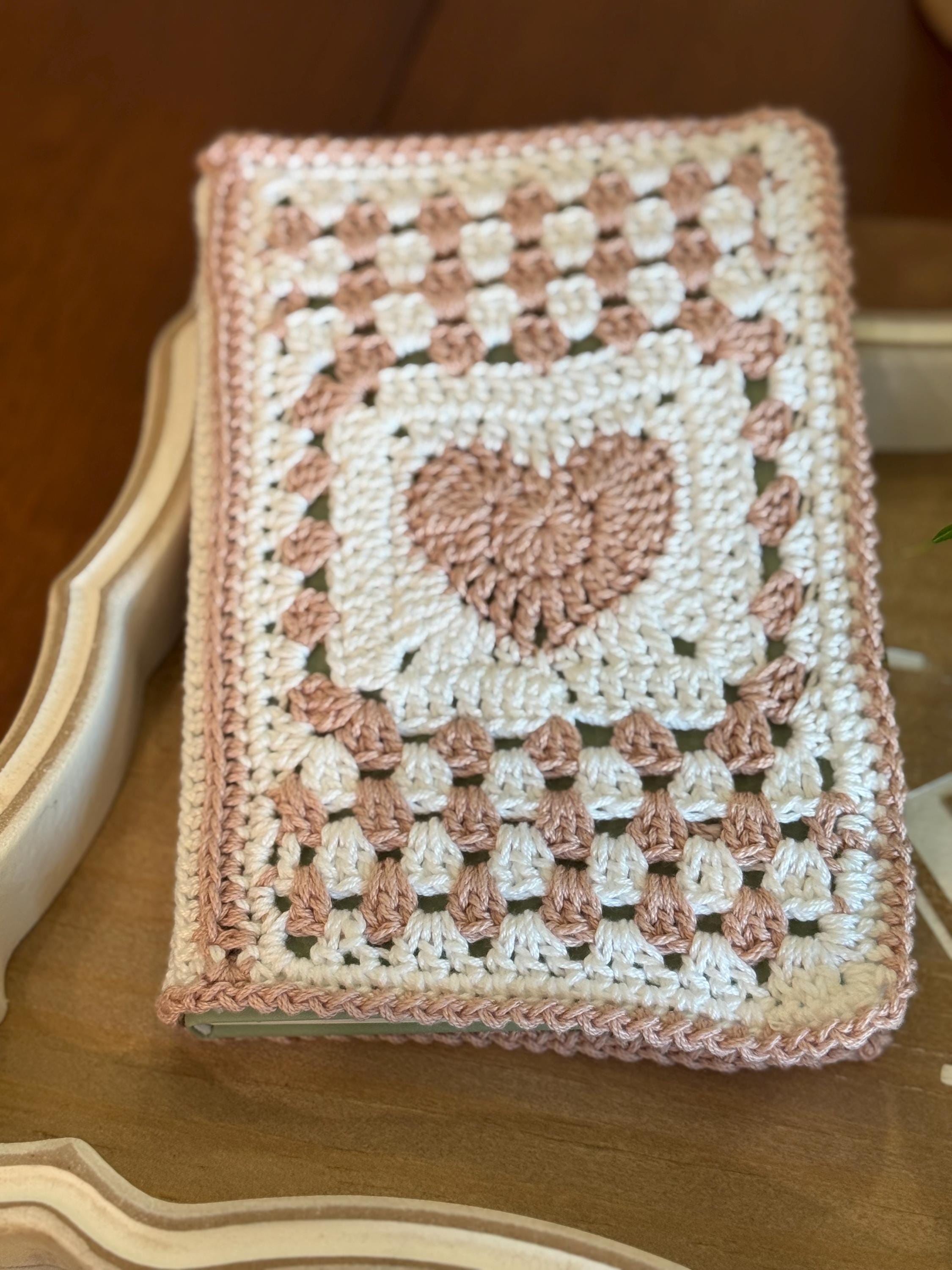 Handmade Crochet Heart Book Cover with Journal – Reusable Fabric Notebook Sleeve, Gift for Book Lovers, Writers, and Journal Keepers - Thumbnail 3