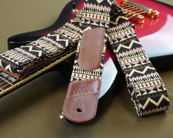 StrapsAndAdds gitaarband cadeau met echt leren uiteinden en plectrums voor ukelele, akoestische, elektrische of basgitaar, gemaakt in Oekraïne