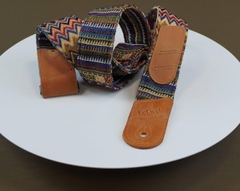 Kolorowy pasek do gitary w stylu boho, ręcznie robiony świąteczny wzór, pasek z najwyższej jakości skóry, praktyczny prezent muzyczny dla gitarzystów, prezent dla basisty