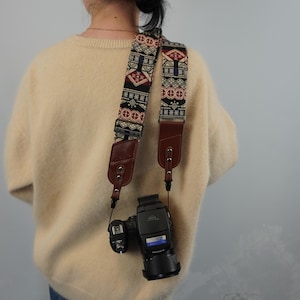 Correa de cuero y tela para cámara, correa con estampado geométrico, accesorio de fotografía, regalo para fotógrafos, correa personalizada para fotógrafos.