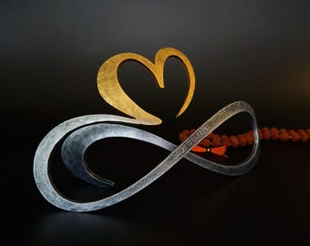Corazón de hierro personalizado hecho a mano, regalo de aniversario de bodas, símbolo de amor infinito, escultura de arte de metal, regalo romántico único para ella