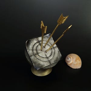 Forged Goal Achievement Figurine, Bullseye Sculpture, Success Symbol Gift, Boss Gift, Motivational personolized Decor, Gift for him