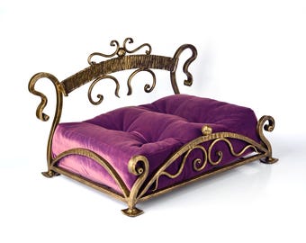 Wrought Iron pet bed, luxury forged pet furniture, unique pet beds, pet supplies, pet accessories, dog beds, bad for cat, bed for dog